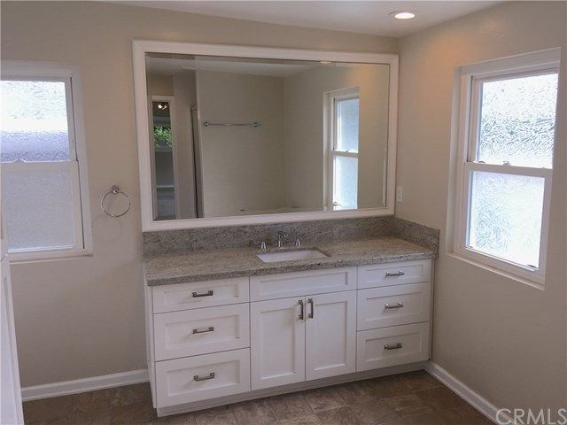 $1,271,500 | 325 Costa Mesa Street, Costa Mesa, CA 92627