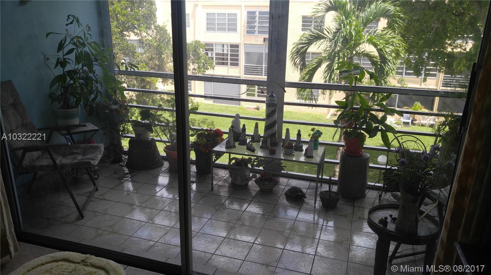 201 Berkley Road, Unit 303 Hollywood, FL 33024 - Photo 10 of 10 Gallery Image 10