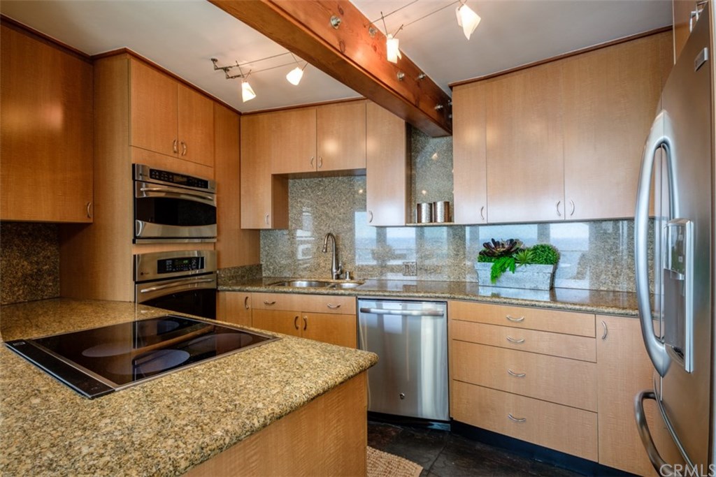 2595 Iris Way Laguna Beach, CA 92651 - Photo 8 of 35