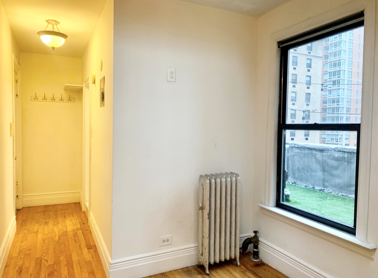 245 West 51st Street, Unit 1001 Manhattan, NY 10019 - Photo 9 of 17