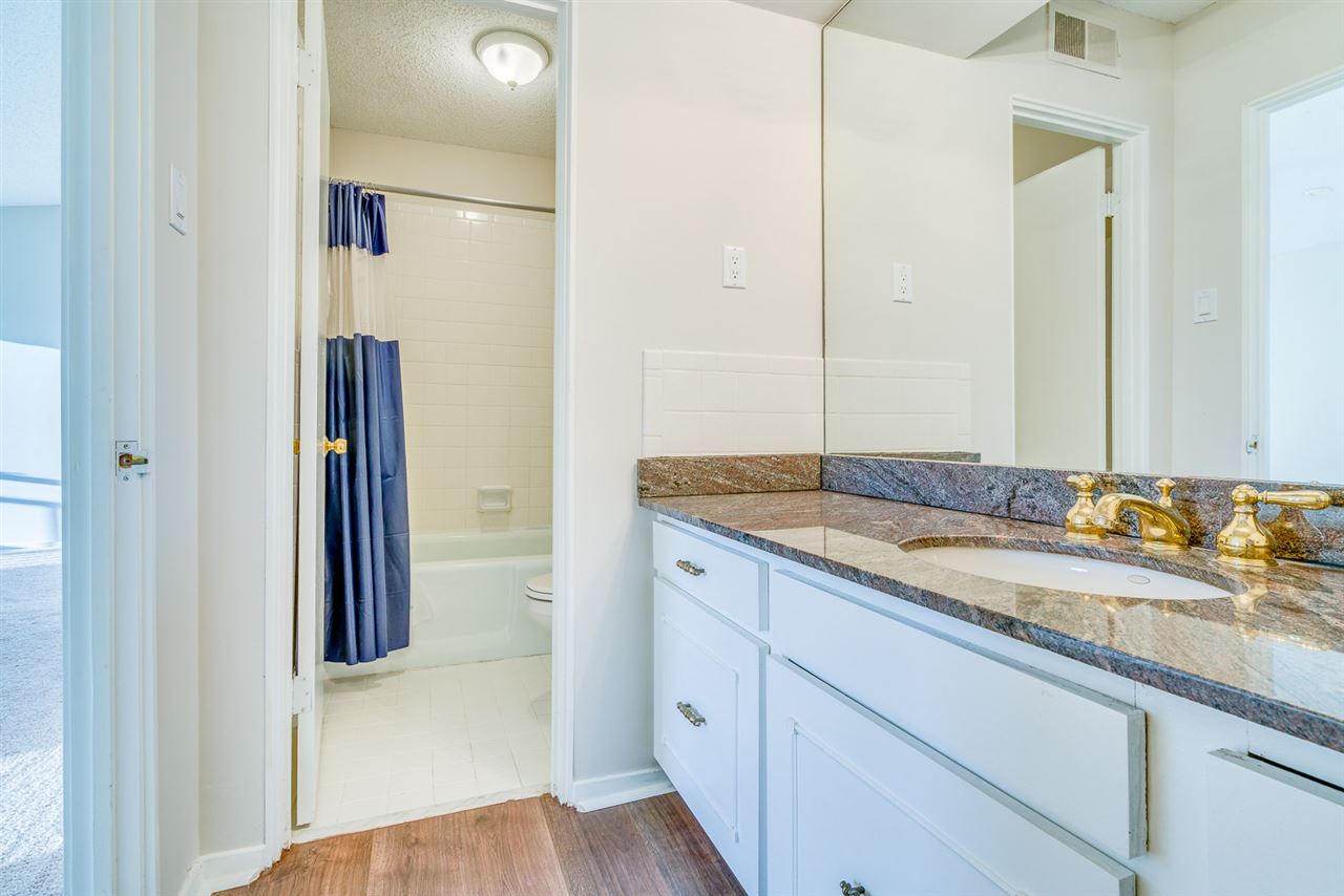 449 South Perkins Road, Unit 11 Memphis, TN 38117 - Photo 23 of 25 Gallery Image 23