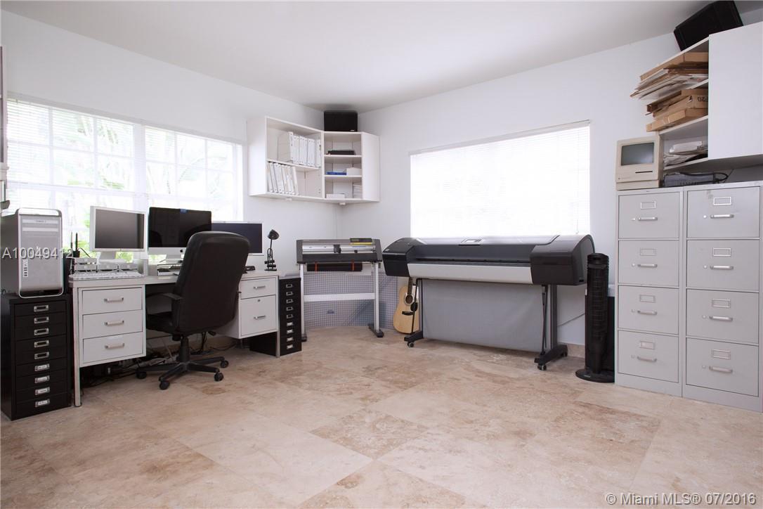 1300 South Biscayne Point Road Miami Beach, FL 33141 - Photo 26 of 35