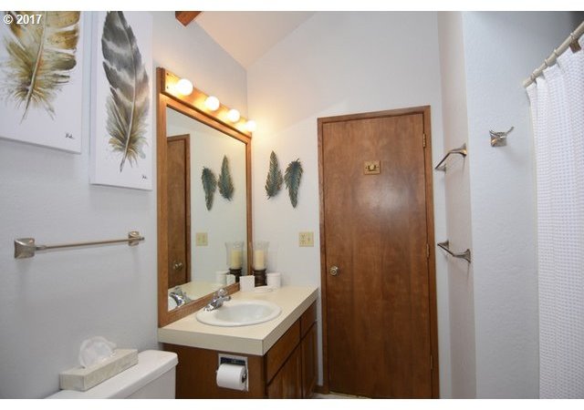 11 Pine Ridge Lane Sunriver, OR 97707 - Photo 19 of 25