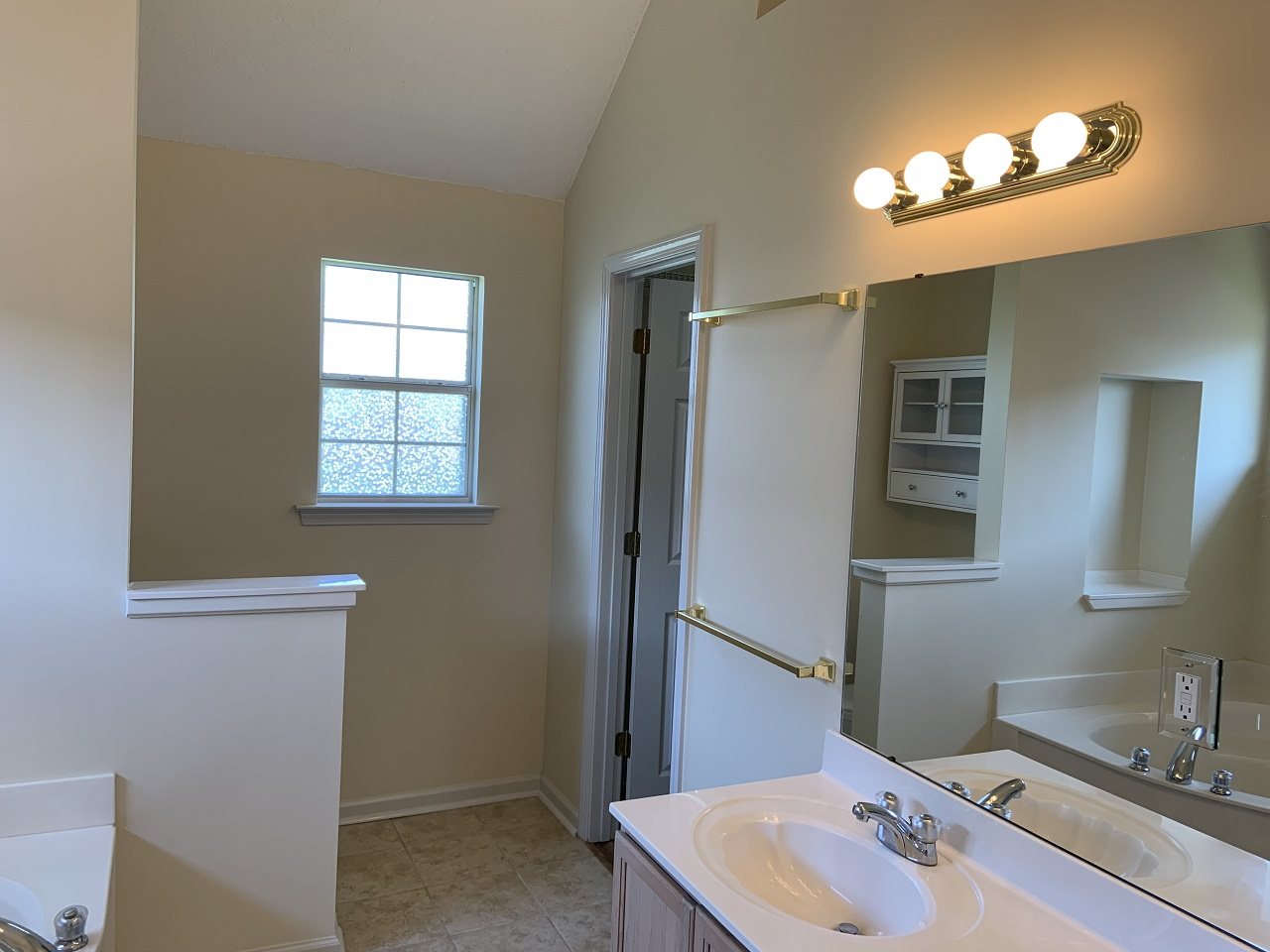 4873 Ridge Walk Lane Memphis, TN 38125 - Photo 16 of 25 Gallery Image 16