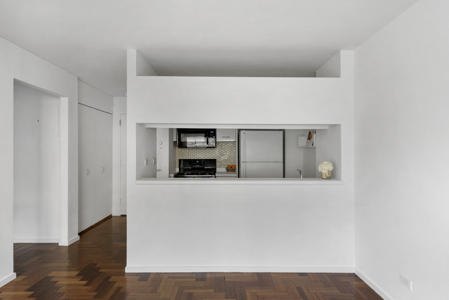 2373 Broadway, Unit 724 Manhattan, NY 10024 - Photo 3 of 13