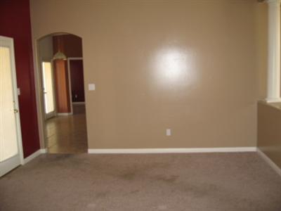 4414 Jackson Ridge Avenue Bakersfield, CA 93313 - Photo 2 of 9 Gallery Image 2