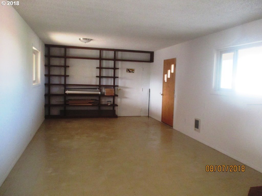 3090 Eagle Valley Road Yoncalla, OR 97499 - Photo 16 of 25