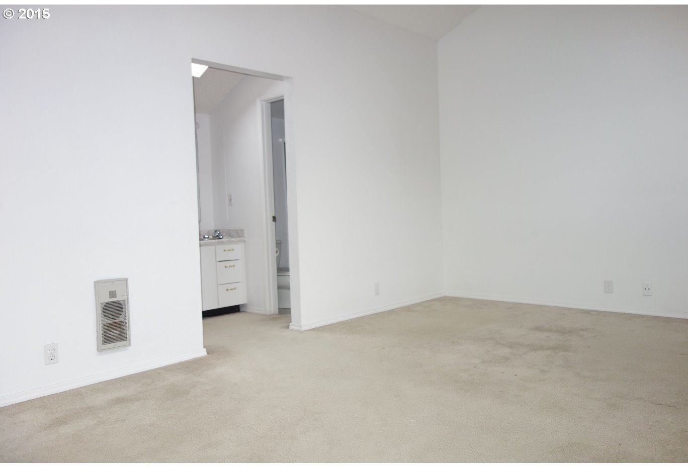 4568 Southwest Comus Place Portland, OR 97219 - Photo 18 of 21 Gallery Image 18