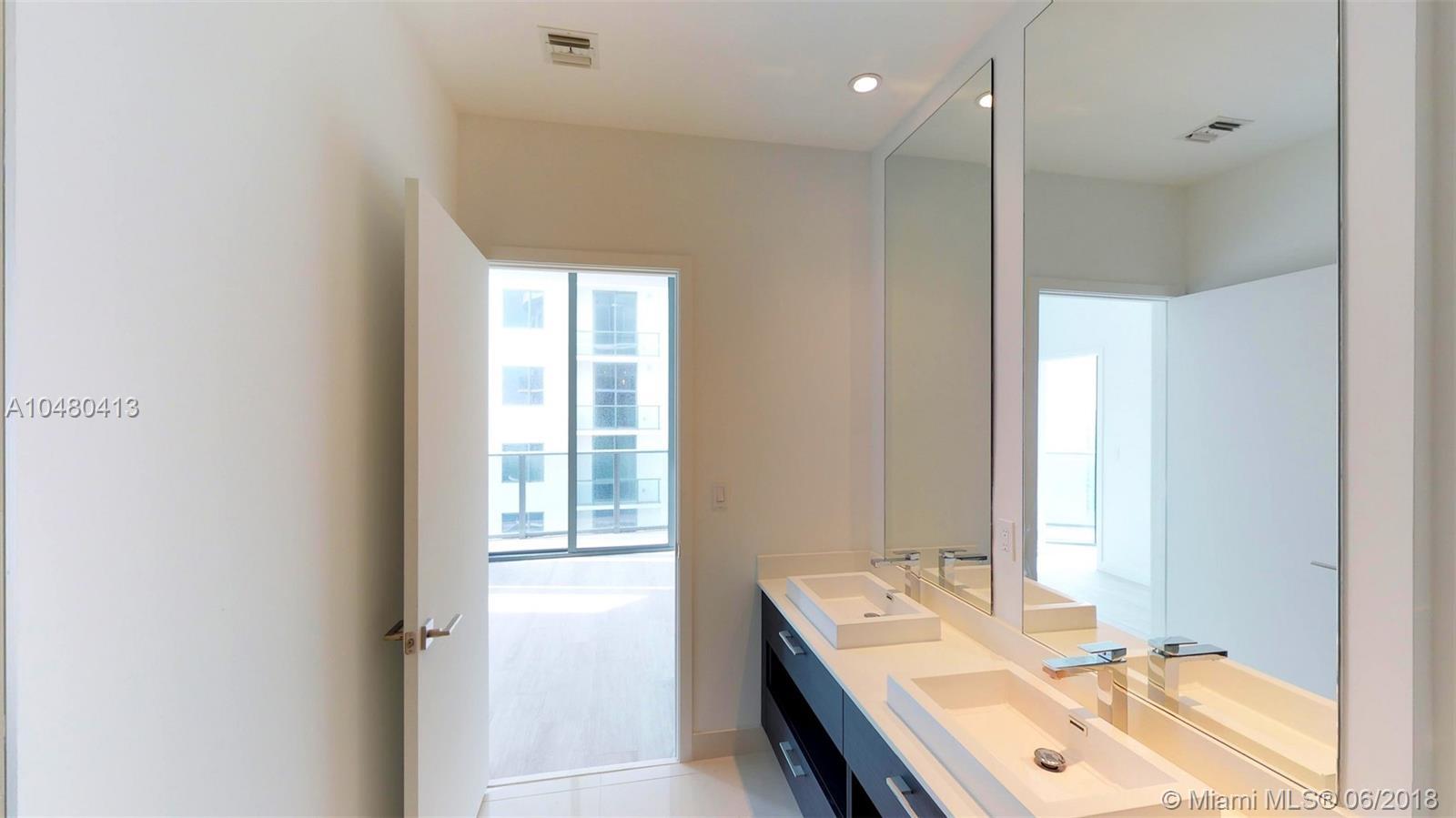 55 Southwest 9th Street, Unit LPH4408 Miami, FL 33130 - Photo 19 of 56