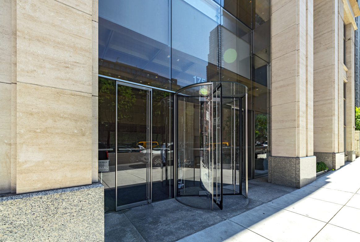 The Encore 175 W 60th St, Manhattan, NY 10023 - Photo 3 of 6