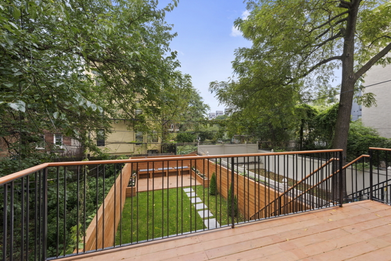 635 Willoughby Avenue, Unit TWNHSE Brooklyn, NY 11206 - Photo 4 of 12