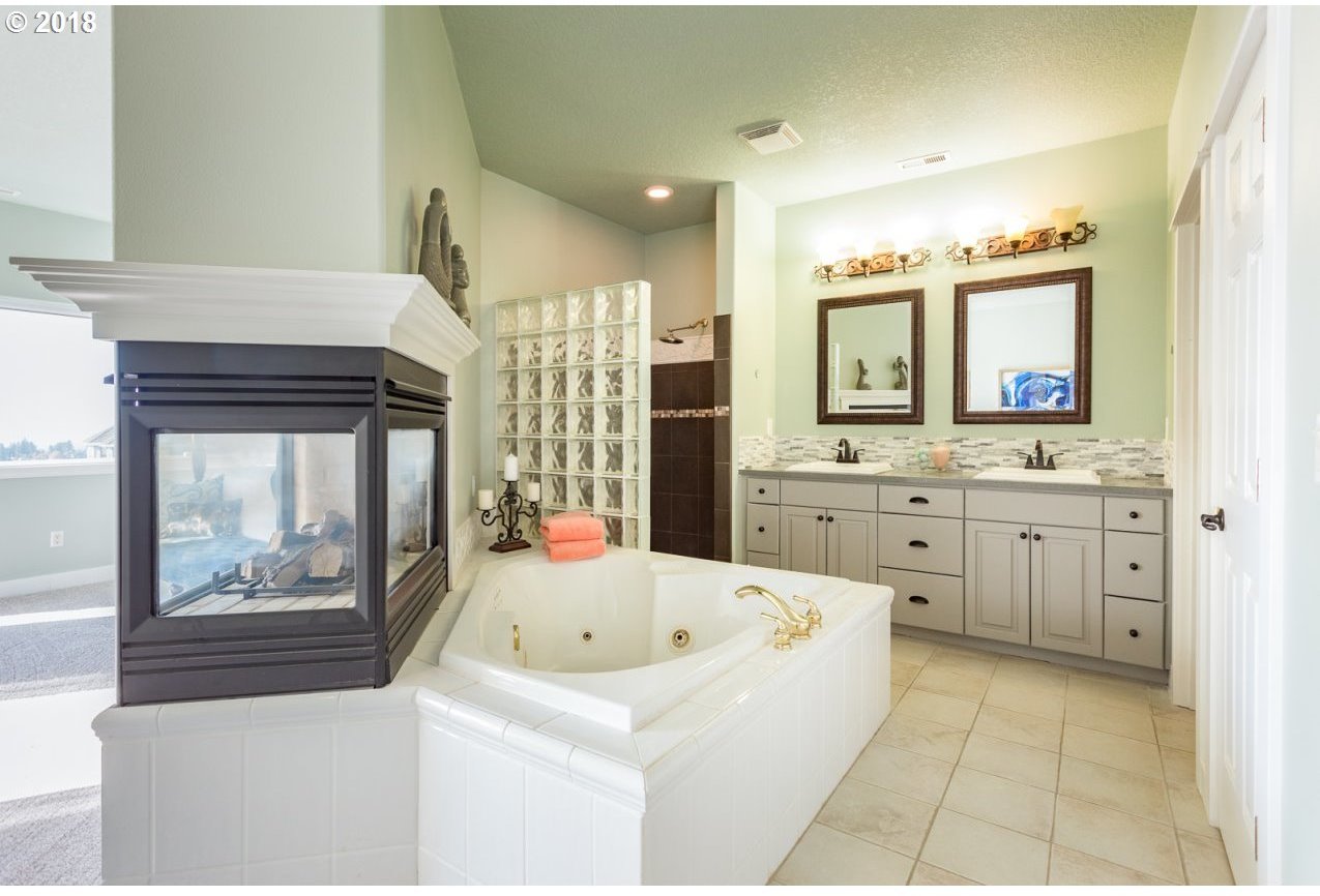 1013 Northwest Elliot Street Camas, WA 98607 - Photo 16 of 31 Gallery Image 16