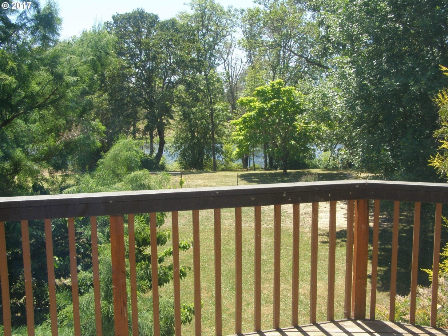 1890 Del Rio Road Roseburg, OR 97471 - Photo 20 of 32 Gallery Image 20