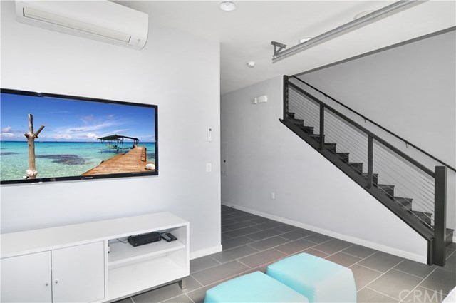 149 Mercer Way Costa Mesa, CA 92627 - Photo 9 of 35