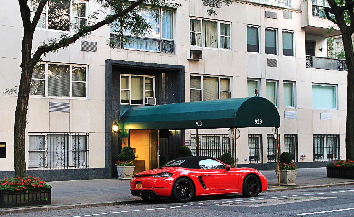 923 5th Ave, Manhattan, NY 10021 - Photo 3 of 5