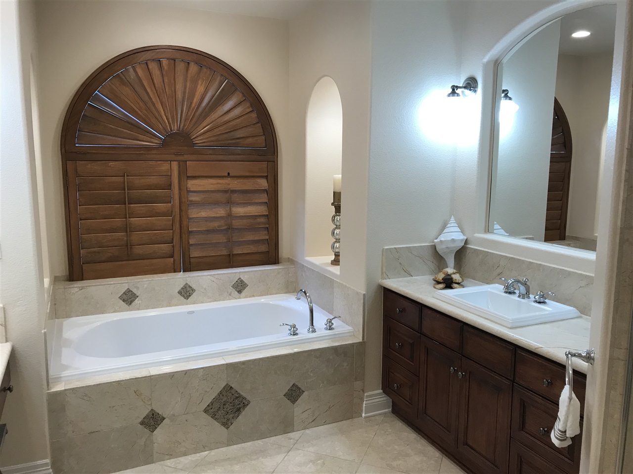 2974 Carrillo Way Carlsbad, CA 92009 - Photo 22 of 25