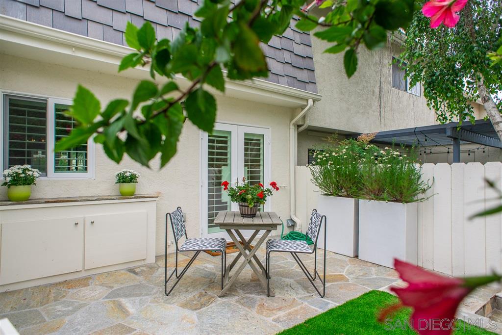 809 Del Mar Downs Road, Unit F Solana Beach, CA 92075 - Photo 13 of 25