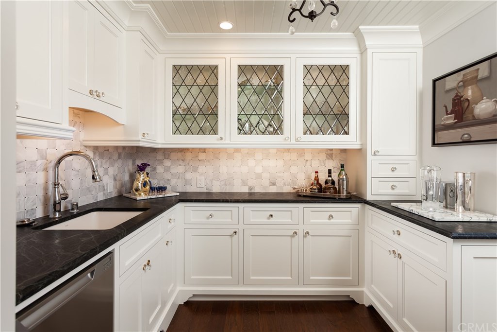 34861 Doheny Place Dana Point, CA 92624 - Photo 8 of 32 Butler's Kitchen