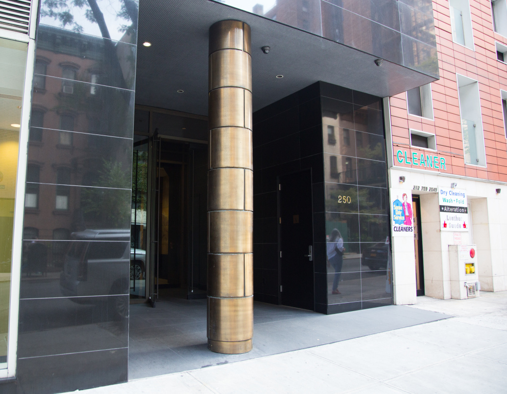 The Alexander 250 E 49th St, Manhattan, NY 10017 - Photo 3 of 3