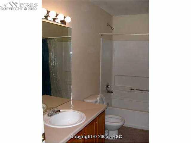 2002 Legacy Ridge, Unit 101 Colorado Springs, CO 80910 - Photo 12 of 15 Second full bath. Note how clean everything is.