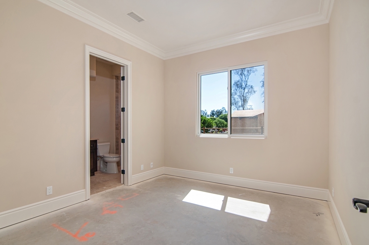 16771 Martincoit Road Poway, CA 92064 - Photo 10 of 18