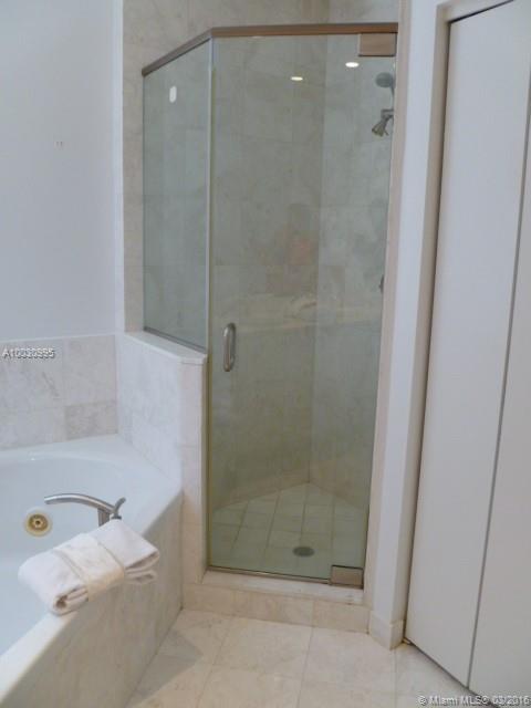 901 Brickell Key Boulevard, Unit 509 Miami, FL 33131 - Photo 8 of 29