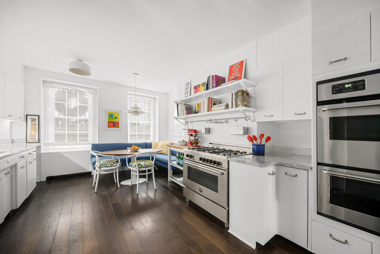 158 East 81st Street Manhattan, NY 10028 - Photo 5 of 20