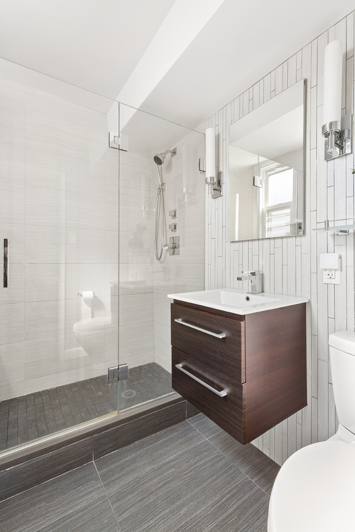 61 Jane Street, Unit 5J Manhattan, NY 10014 - Photo 9 of 11