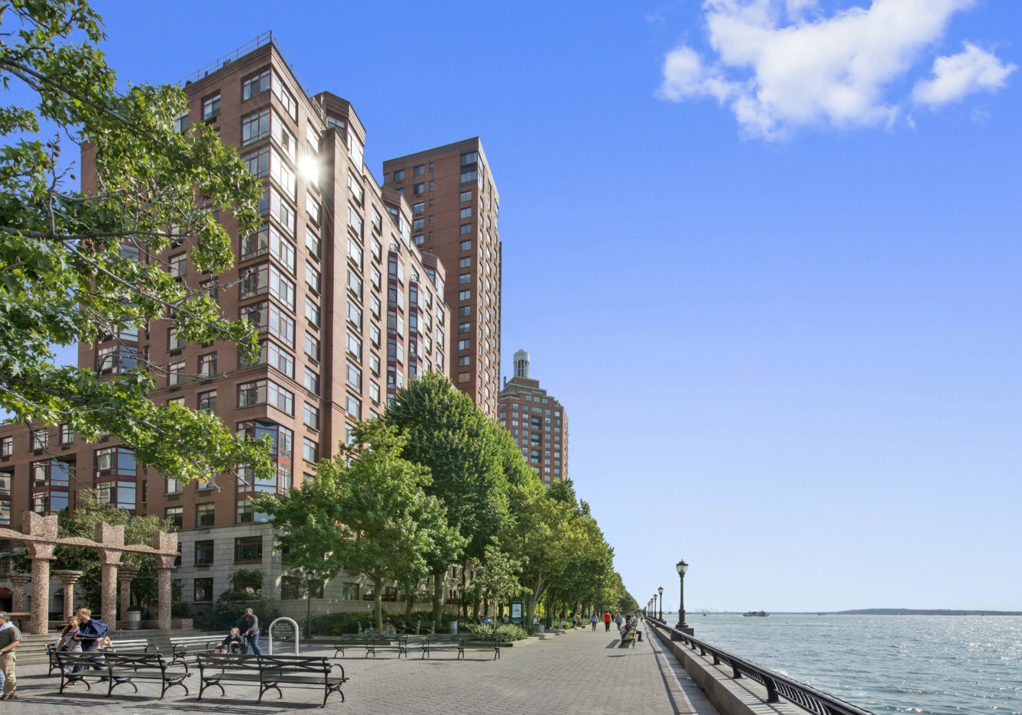 350 Albany Street, Unit 4Q Manhattan, NY 10280 - Photo 8 of 9