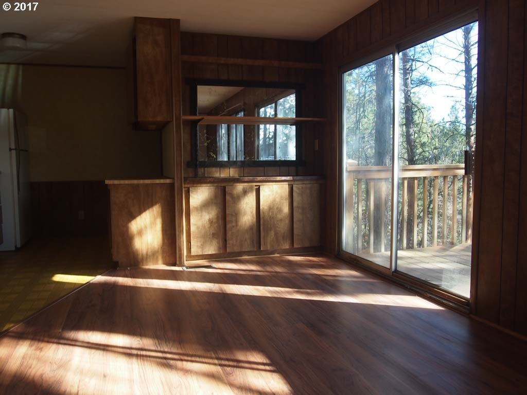 188 North Keg Road Tygh Valley, OR 97063 - Photo 7 of 23 Gallery Image 7
