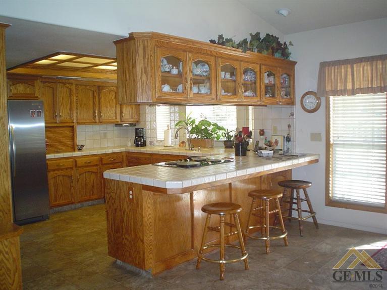 1501 Shafter Road Bakersfield, CA 93313 - Photo 6 of 20 Gallery Image 6