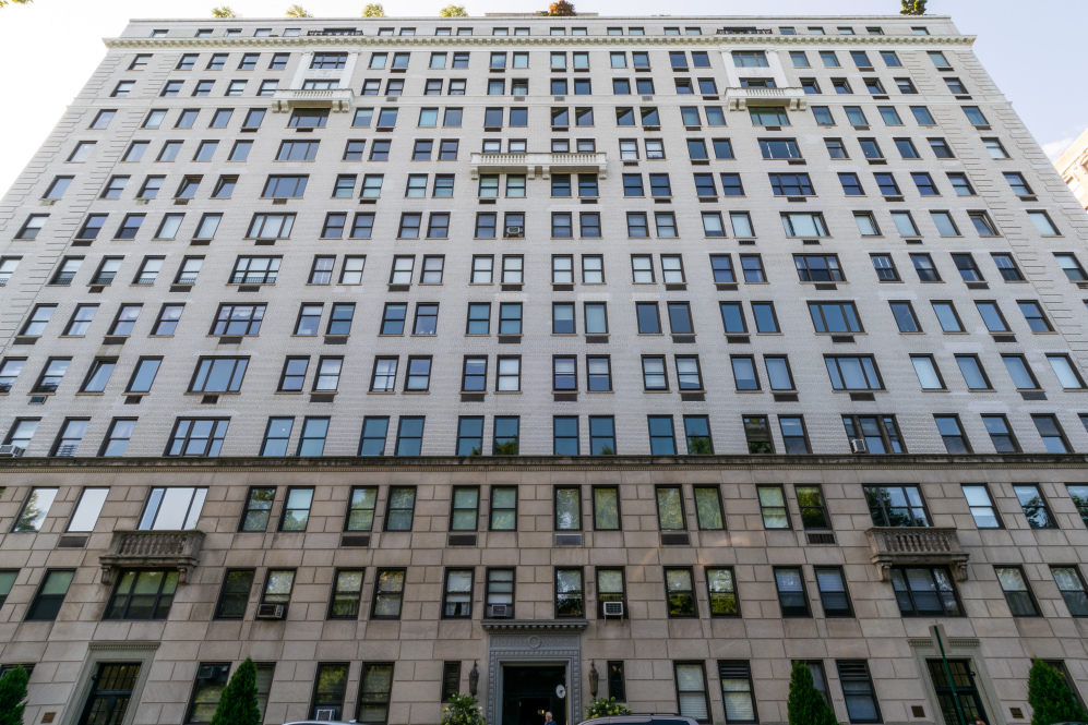 The White House 262 Central Park West, Manhattan, NY 10024 - Photo 2 of 4