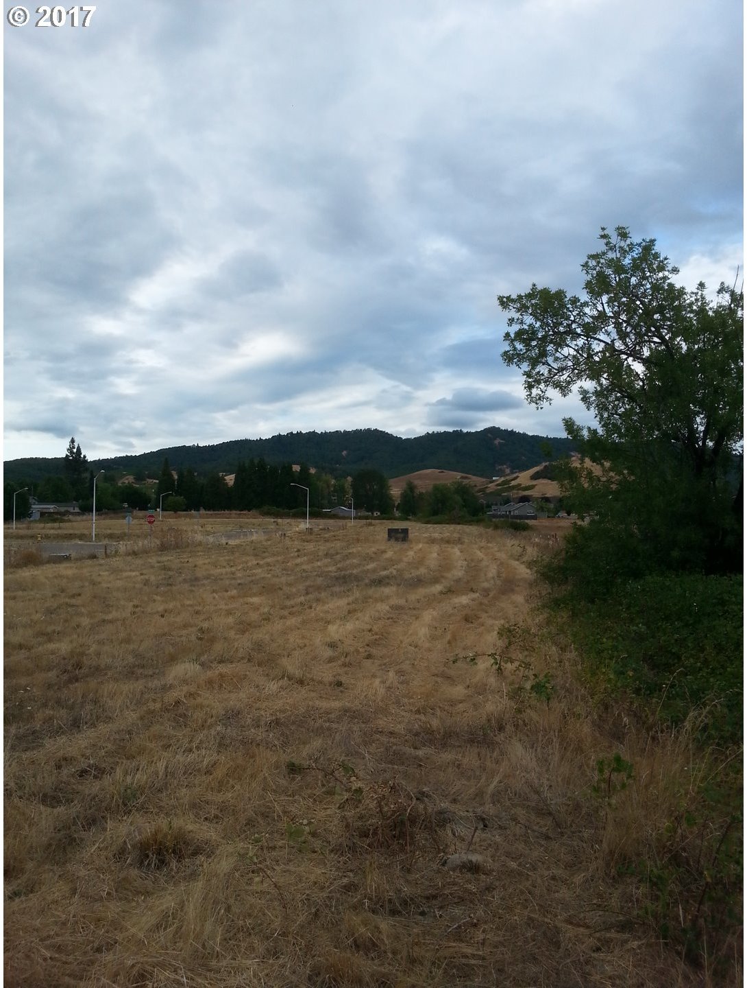 168 Collins Road, Unit 20 Winston, OR 97496 - Photo 7 of 8 Gallery Image 7