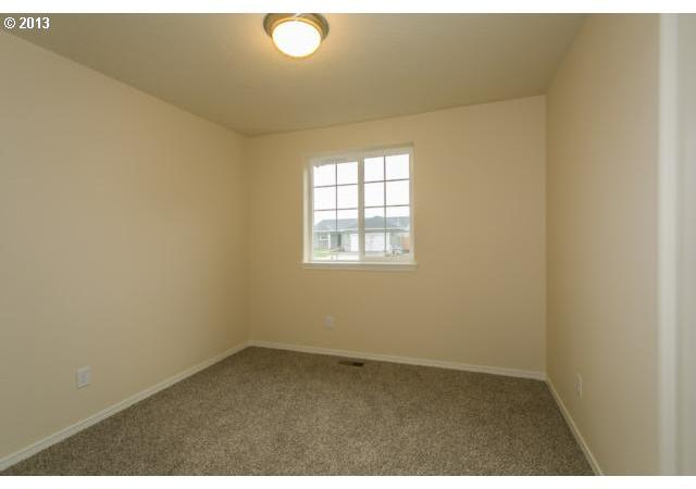 3018 Reed Avenue Woodburn, OR 97071 - Photo 7 of 16 Gallery Image 7