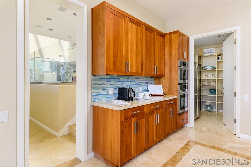 4 Buccaneer Way Coronado, CA 92118 - Photo 11 of 24