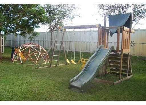 Monarch Lakes Miramar, FL 33027 - Photo 4 of 5