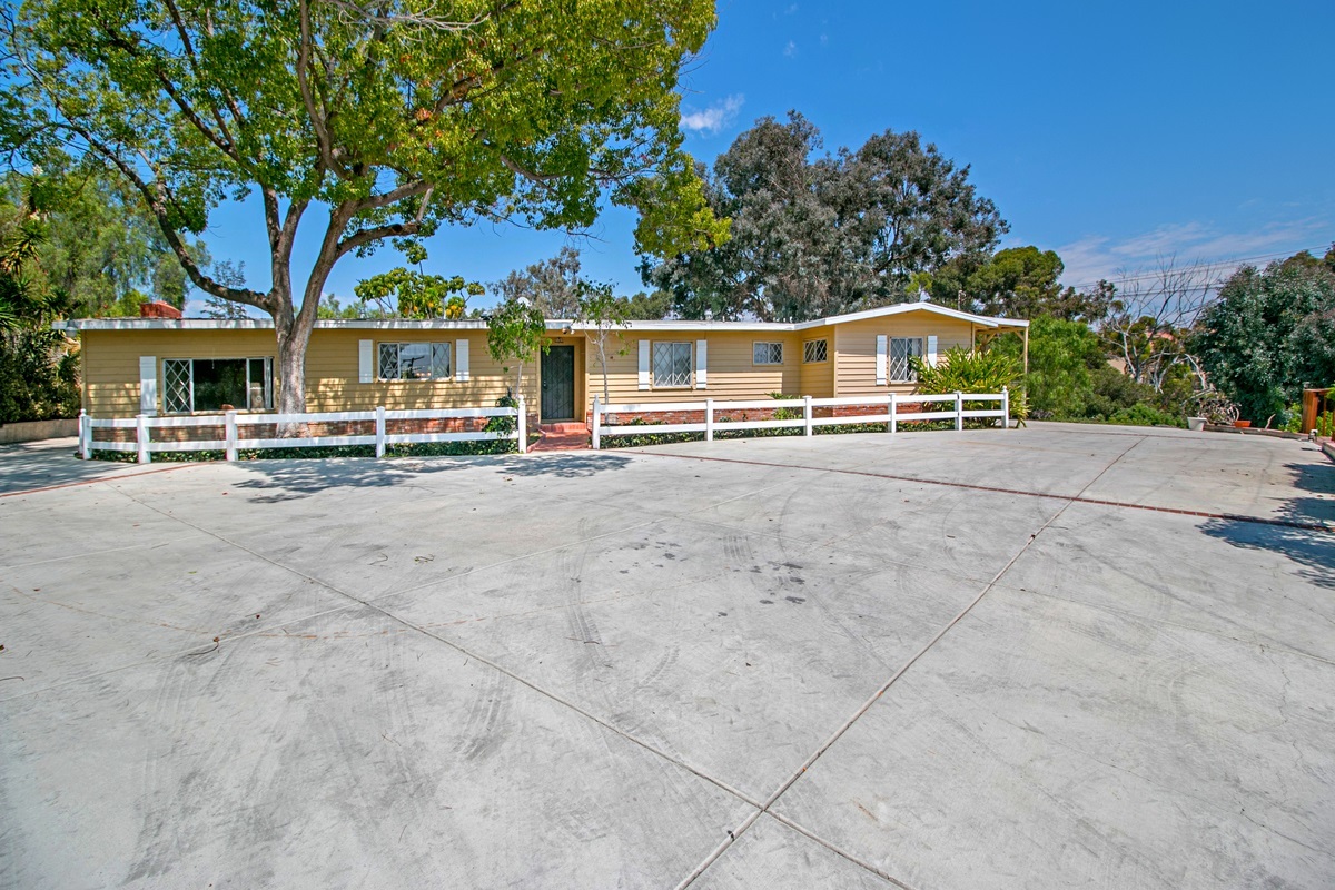 4371 Grace Road Bonita, CA 91902 - Photo 17 of 17 Gallery Image 17