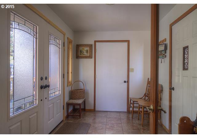 5890 Crowfoot Road Trail, OR 97541 - Photo 2 of 16 Gallery Image 2