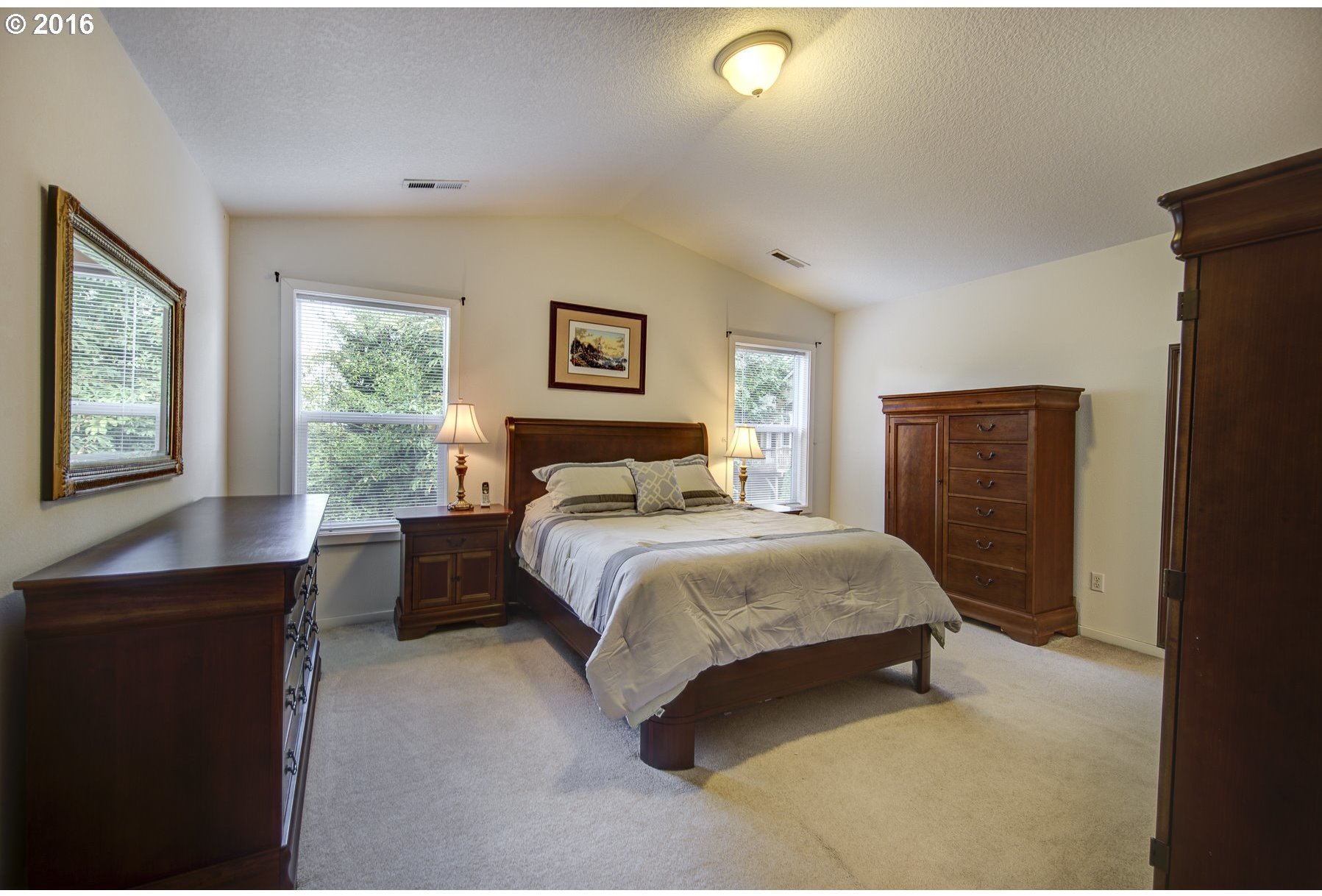 4418 Southwest Pasadena Street Portland, OR 97219 - Photo 8 of 27 Gallery Image 8