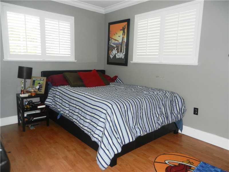 9611 Southwest 59th Terrace Miami, FL 33173 - Photo 9 of 12