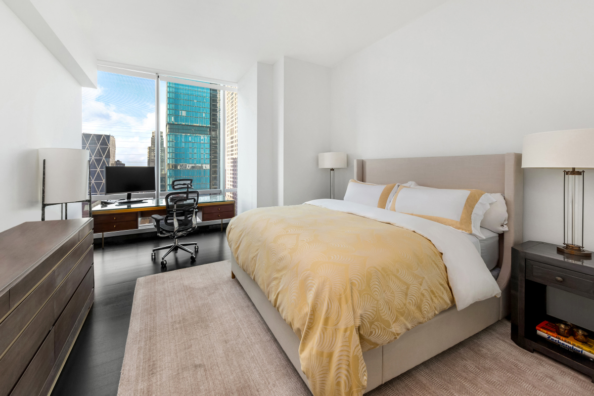 157 West 57th Street, Unit 45B Manhattan, NY 10019 - Photo 7 of 16