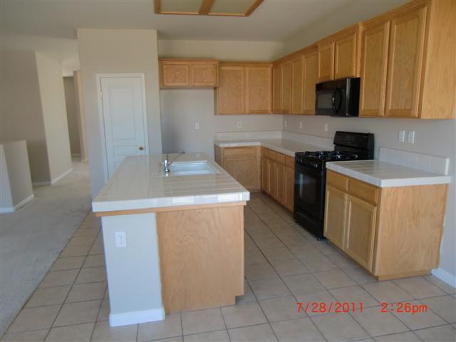 11714 Revolution Road Bakersfield, CA 93312 - Photo 7 of 17 Gallery Image 7