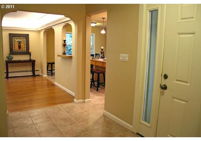 10901 Southwest Riverside Drive Portland, OR 97219 - Photo 2 of 16 Gallery Image 2