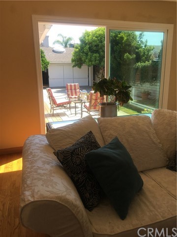 282 23rd Street Costa Mesa, CA 92627 - Photo 5 of 24