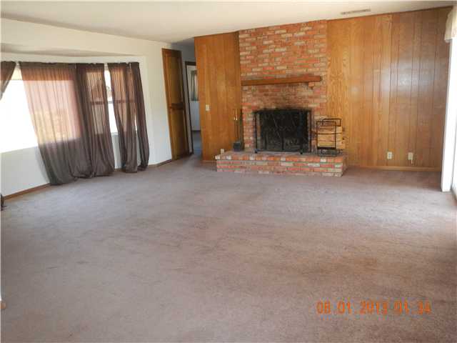 26057 Matlin Road Ramona, CA 92065 - Photo 4 of 19 Gallery Image 4