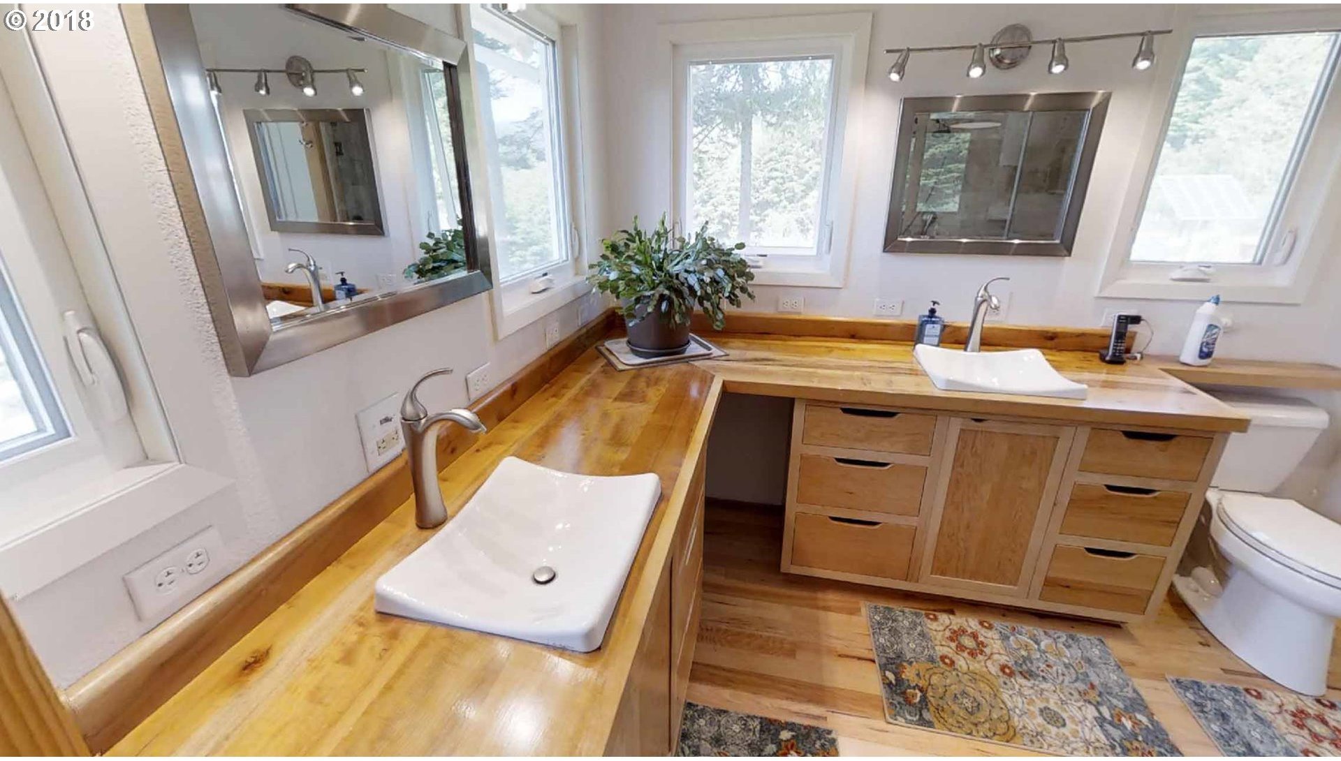 95445 Mussel Creek Road Gold Beach, OR 97444 - Photo 19 of 32 Gallery Image 19