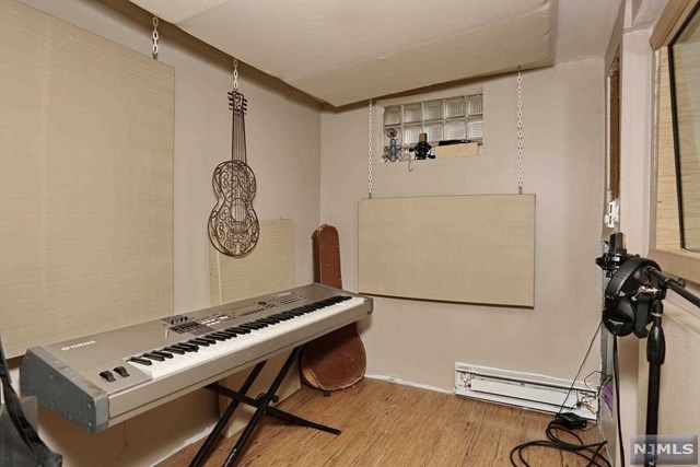 39 Spring Valley Avenue Hackensack, NJ 07601 - Photo 20 of 24 Gallery Image 20
