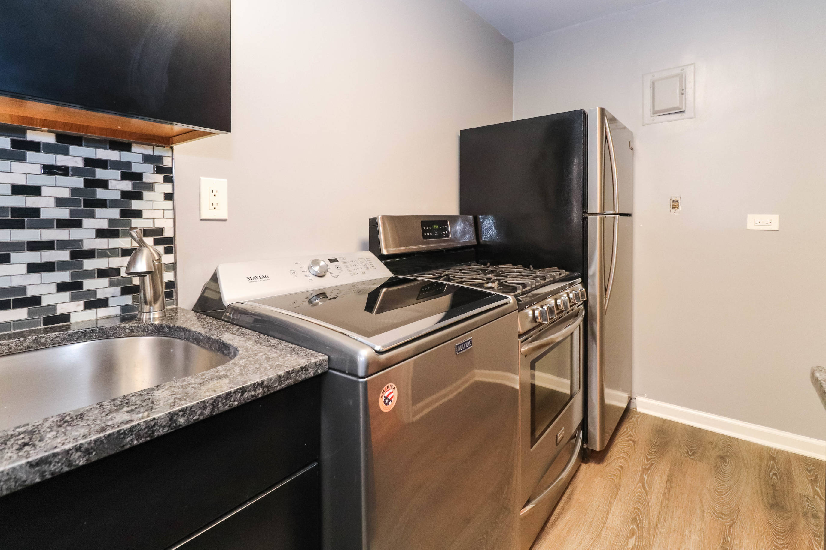 219-68 67th Avenue, Unit DUPLEX Queens, NY 11364 - Photo 4 of 13