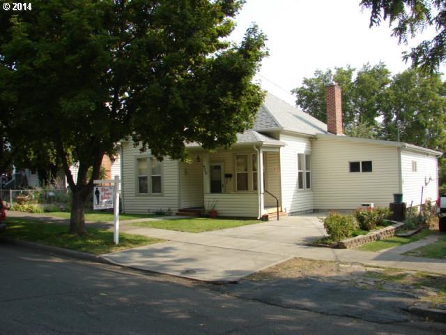 320 Northwest 9th Street Pendleton, OR 97801 - Photo 1 of 9