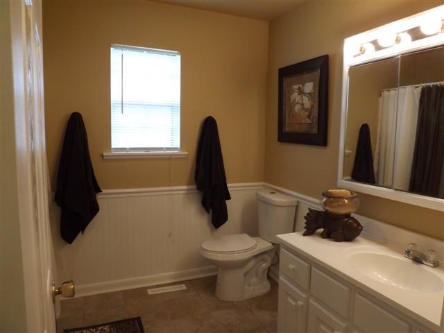 1171 Vales Mill Road Pulaski, TN 38478 - Photo 7 of 8 Full Bath is spacious.